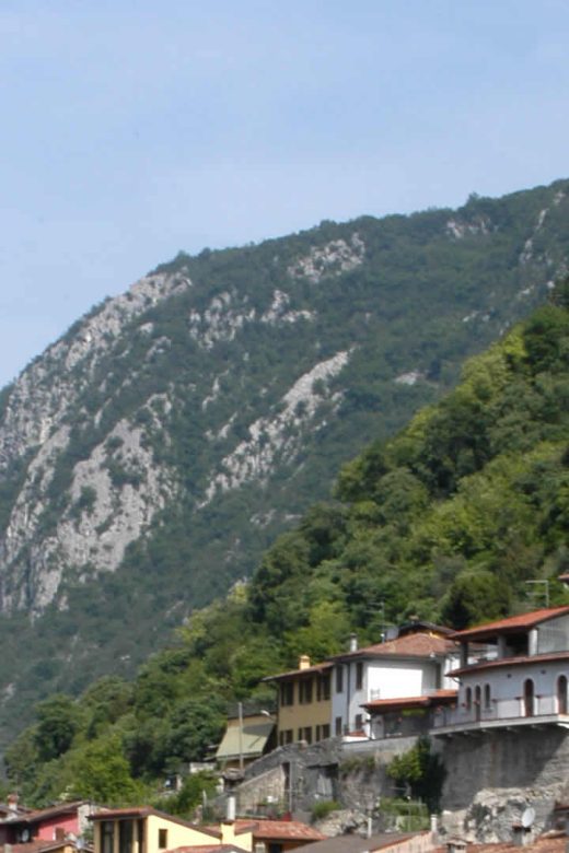 Vobarno con il Santuario della Madonna della Rocca